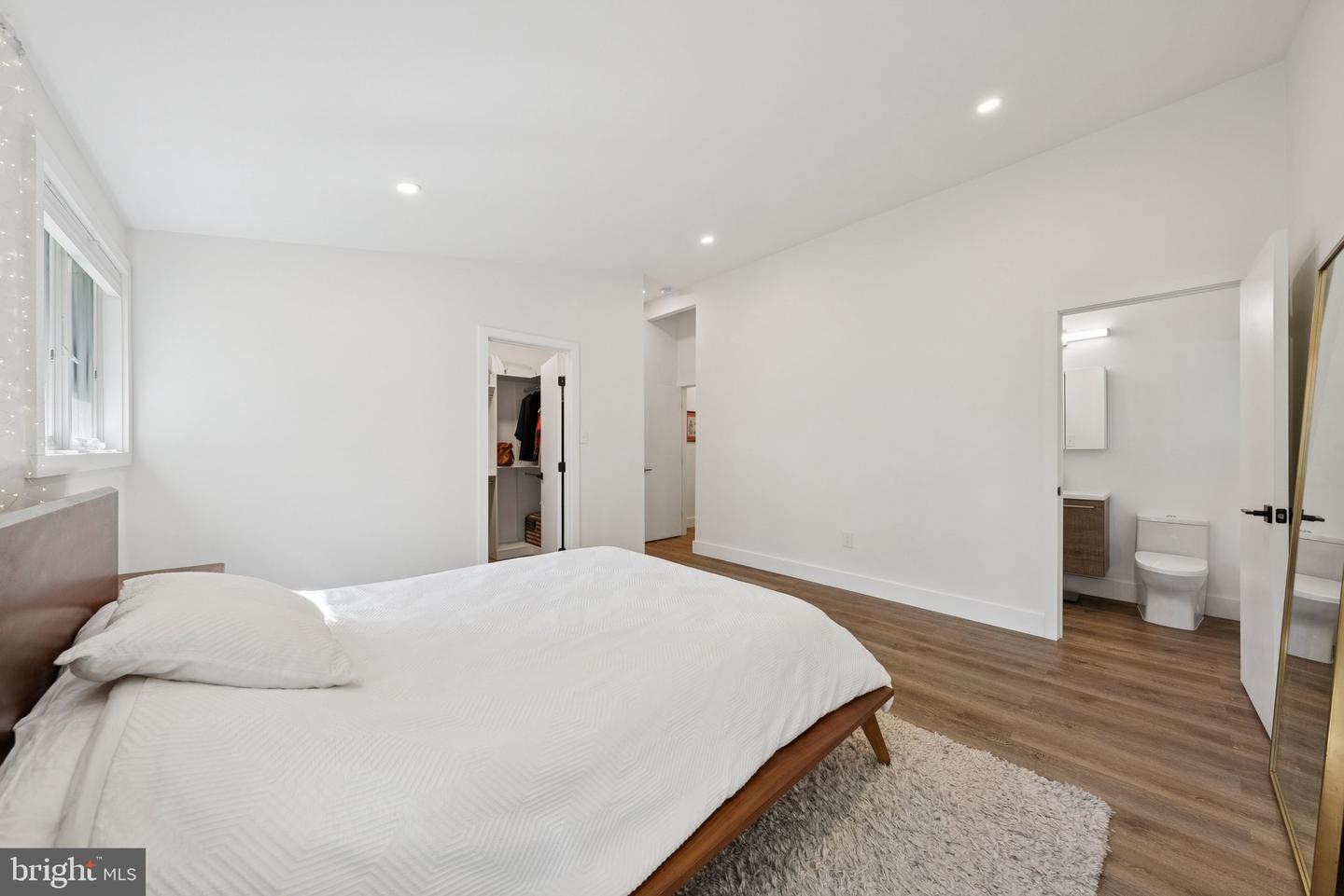 8611 CAMDEN ST, ALEXANDRIA, Virginia 22308, 4 Bedrooms Bedrooms, ,2 BathroomsBathrooms,Residential,For sale,8611 CAMDEN ST,VAFX2284506 MLS # VAFX2284506