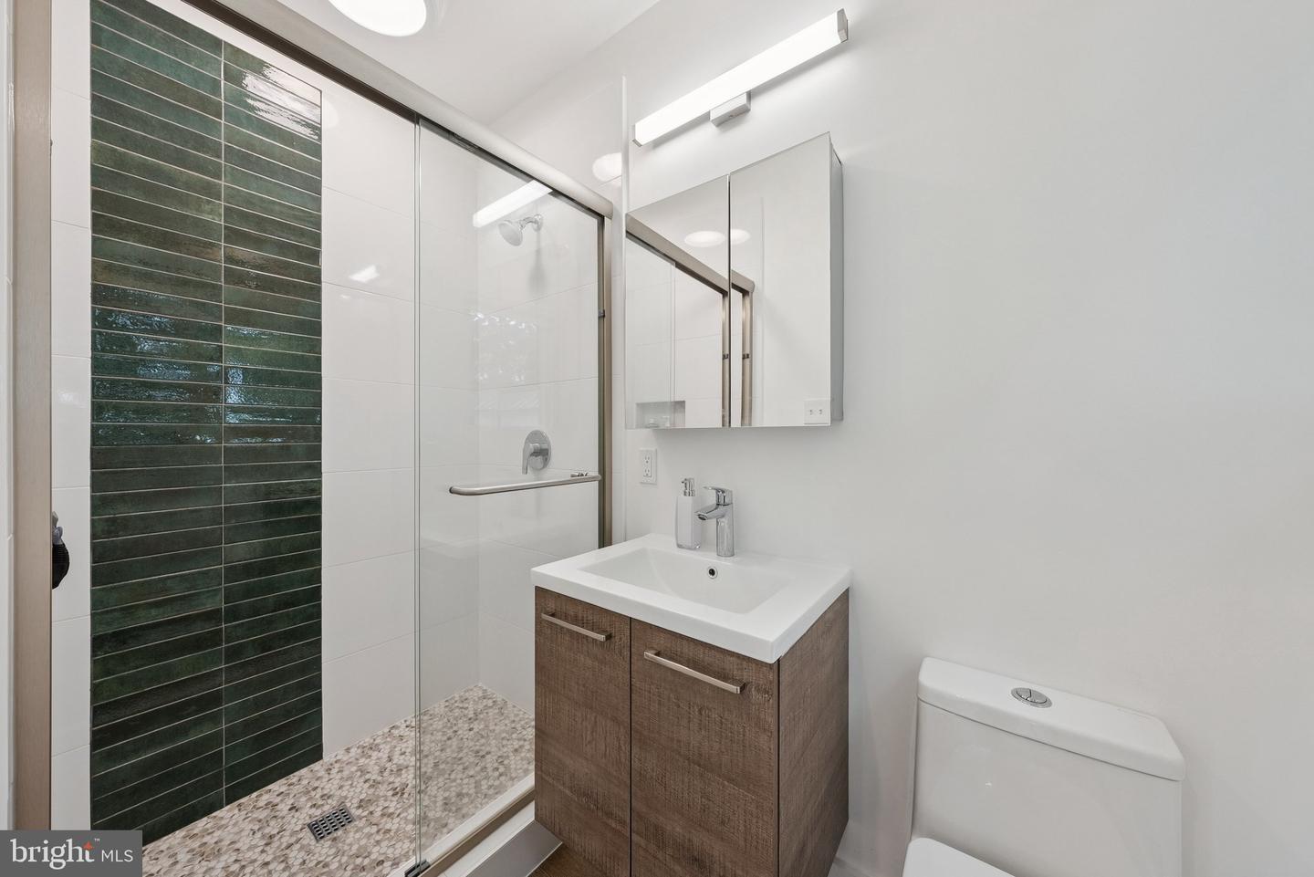 8611 CAMDEN ST, ALEXANDRIA, Virginia 22308, 4 Bedrooms Bedrooms, ,2 BathroomsBathrooms,Residential,For sale,8611 CAMDEN ST,VAFX2284506 MLS # VAFX2284506