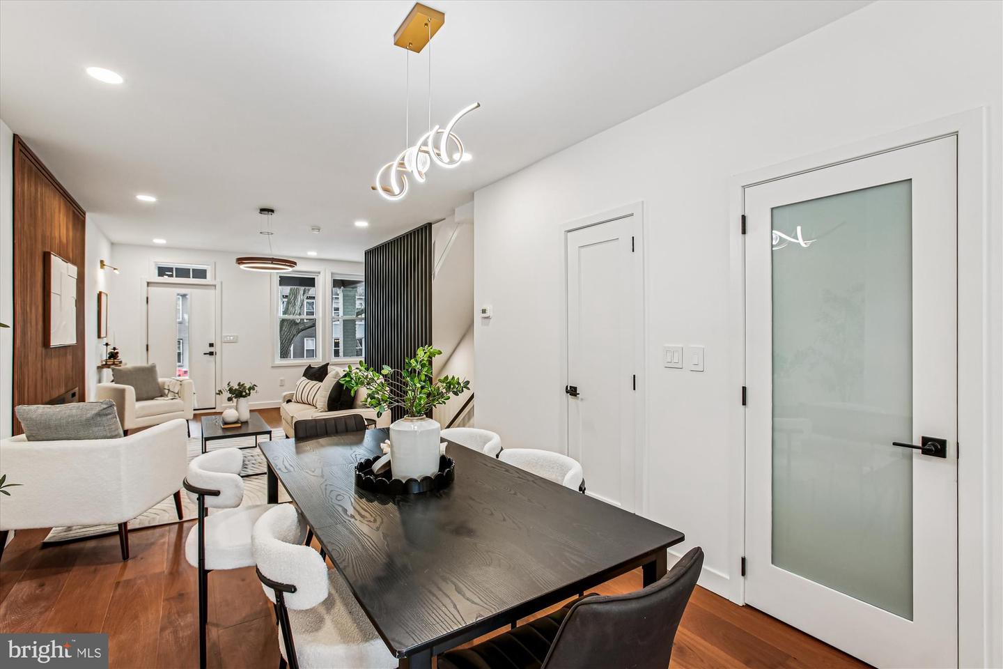 218 15TH ST NE, WASHINGTON, District Of Columbia 20002, 4 Bedrooms Bedrooms, ,3 BathroomsBathrooms,Residential,For sale,218 15TH ST NE,DCDC2240376 MLS # DCDC2240376