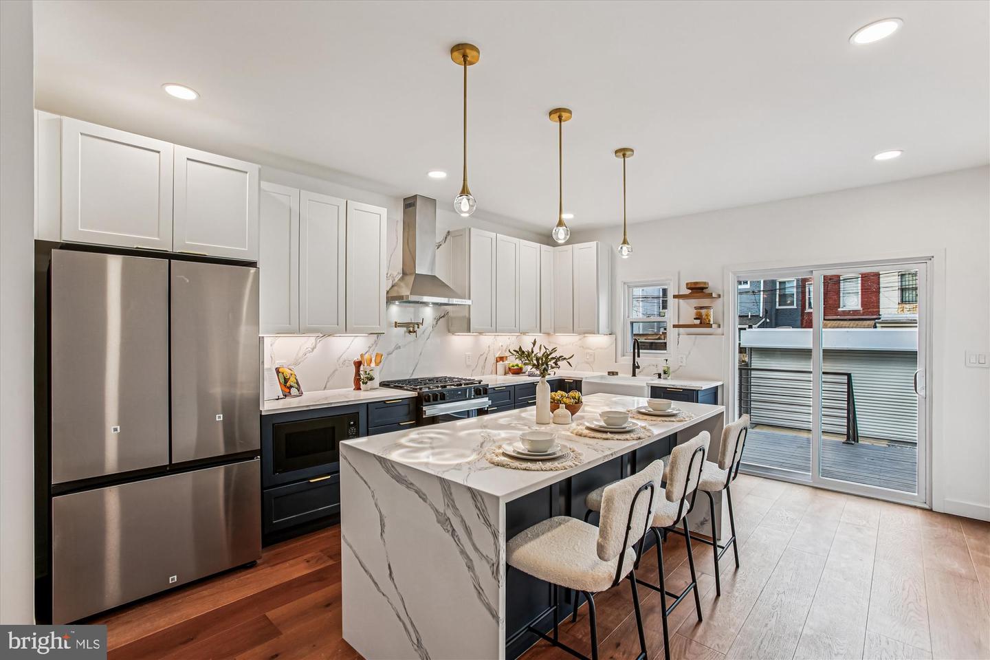 218 15TH ST NE, WASHINGTON, District Of Columbia 20002, 4 Bedrooms Bedrooms, ,3 BathroomsBathrooms,Residential,For sale,218 15TH ST NE,DCDC2240376 MLS # DCDC2240376