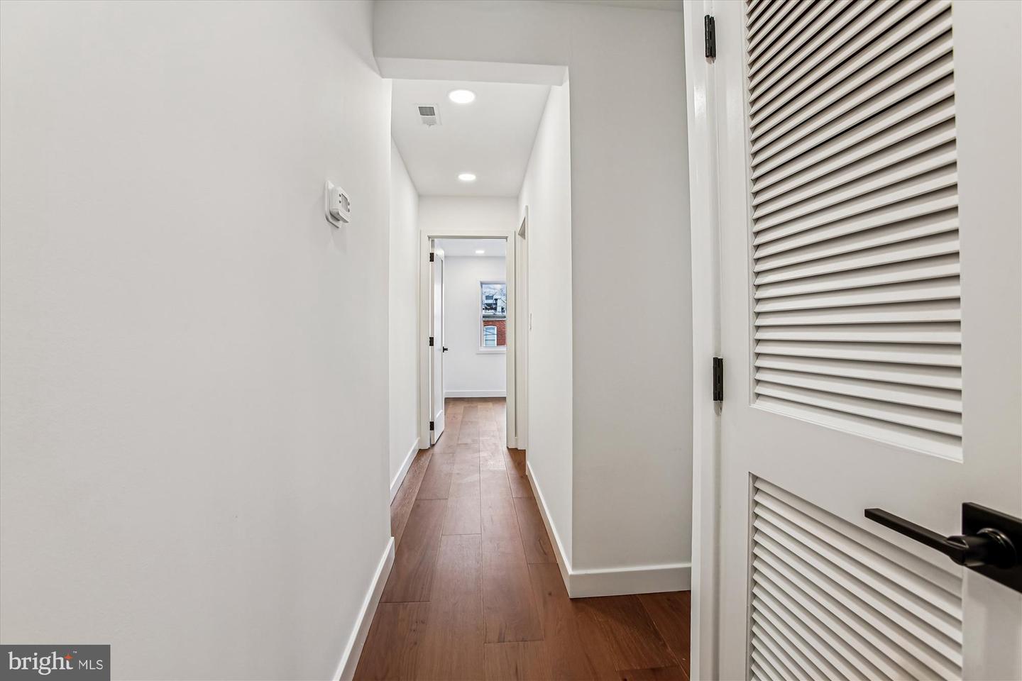 218 15TH ST NE, WASHINGTON, District Of Columbia 20002, 4 Bedrooms Bedrooms, ,3 BathroomsBathrooms,Residential,For sale,218 15TH ST NE,DCDC2240376 MLS # DCDC2240376