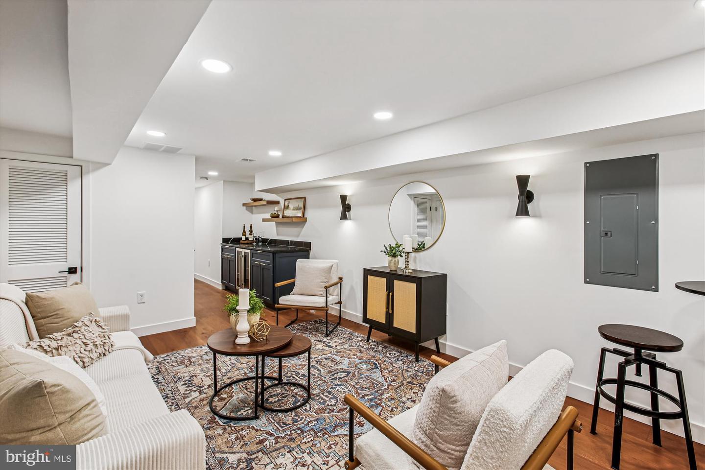 218 15TH ST NE, WASHINGTON, District Of Columbia 20002, 4 Bedrooms Bedrooms, ,3 BathroomsBathrooms,Residential,For sale,218 15TH ST NE,DCDC2240376 MLS # DCDC2240376