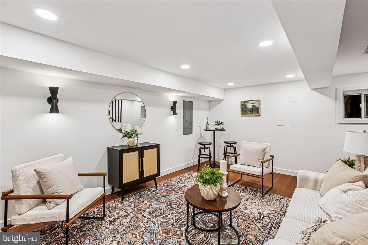 218 15TH ST NE, WASHINGTON, District Of Columbia 20002, 4 Bedrooms Bedrooms, ,3 BathroomsBathrooms,Residential,For sale,218 15TH ST NE,DCDC2240376 MLS # DCDC2240376