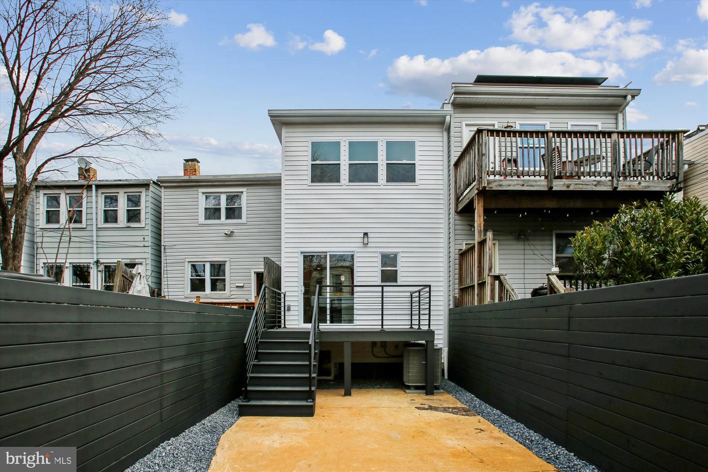 218 15TH ST NE, WASHINGTON, District Of Columbia 20002, 4 Bedrooms Bedrooms, ,3 BathroomsBathrooms,Residential,For sale,218 15TH ST NE,DCDC2240376 MLS # DCDC2240376