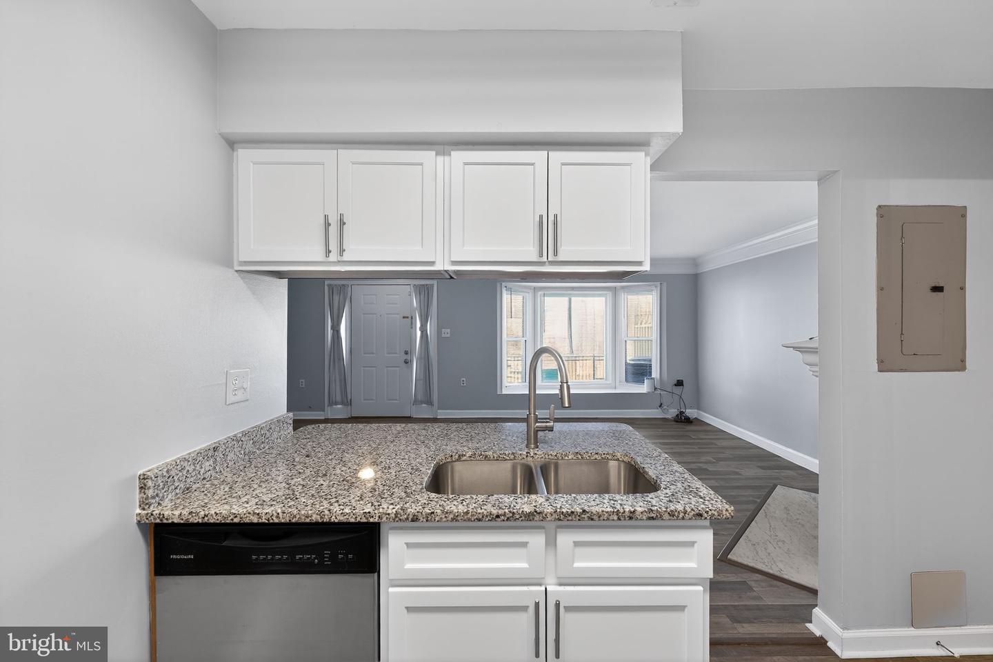 12125 SALEMTOWN DR, WOODBRIDGE, Virginia 22192, 3 Bedrooms Bedrooms, 9 Rooms Rooms,2 BathroomsBathrooms,Residential,For sale,12125 SALEMTOWN DR,VAPW2110394 MLS # VAPW2110394