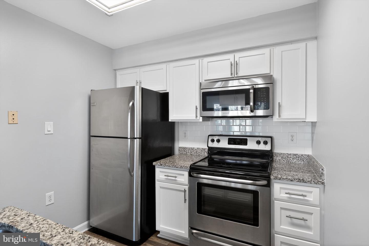 12125 SALEMTOWN DR, WOODBRIDGE, Virginia 22192, 3 Bedrooms Bedrooms, 9 Rooms Rooms,2 BathroomsBathrooms,Residential,For sale,12125 SALEMTOWN DR,VAPW2110394 MLS # VAPW2110394