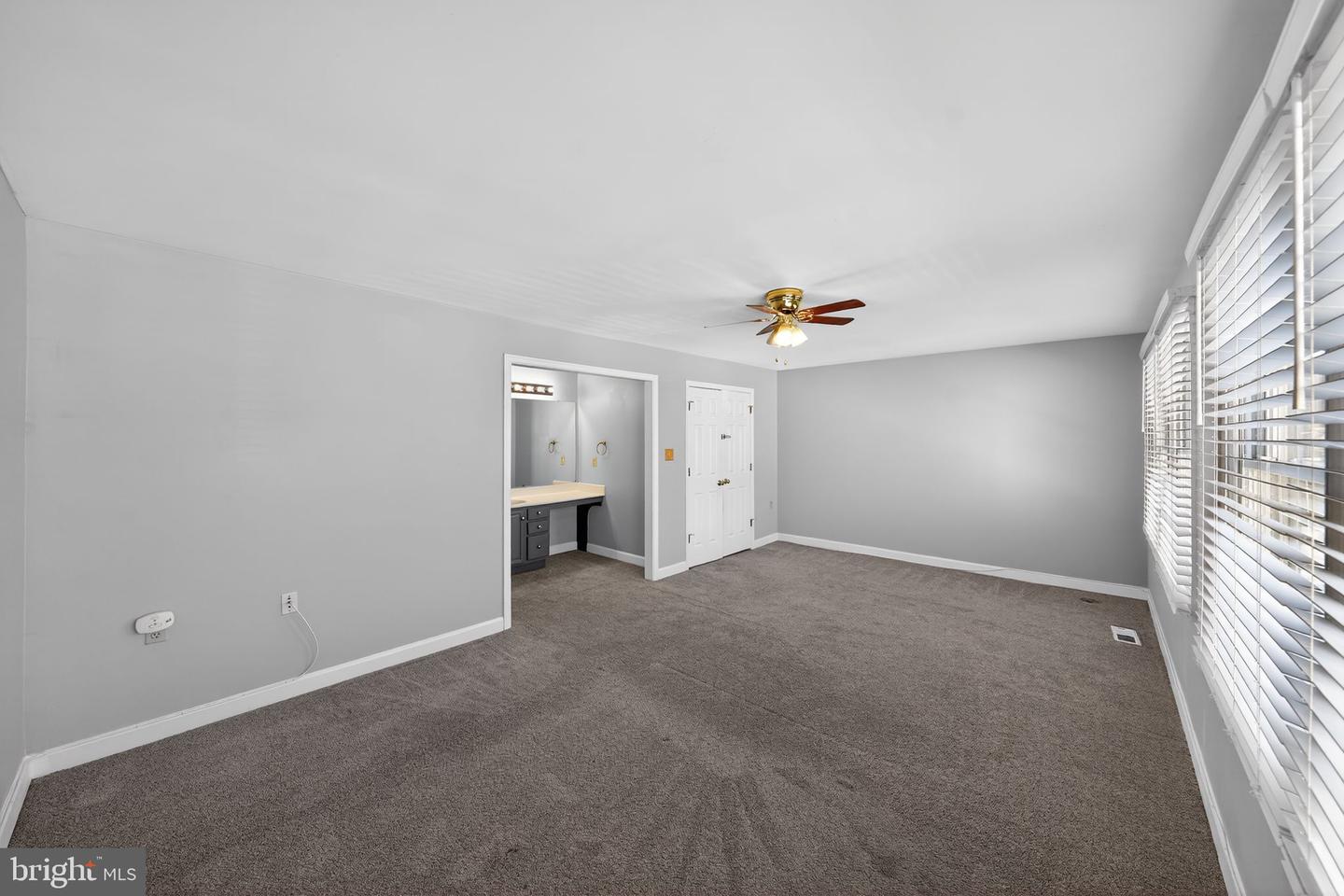 12125 SALEMTOWN DR, WOODBRIDGE, Virginia 22192, 3 Bedrooms Bedrooms, 9 Rooms Rooms,2 BathroomsBathrooms,Residential,For sale,12125 SALEMTOWN DR,VAPW2110394 MLS # VAPW2110394