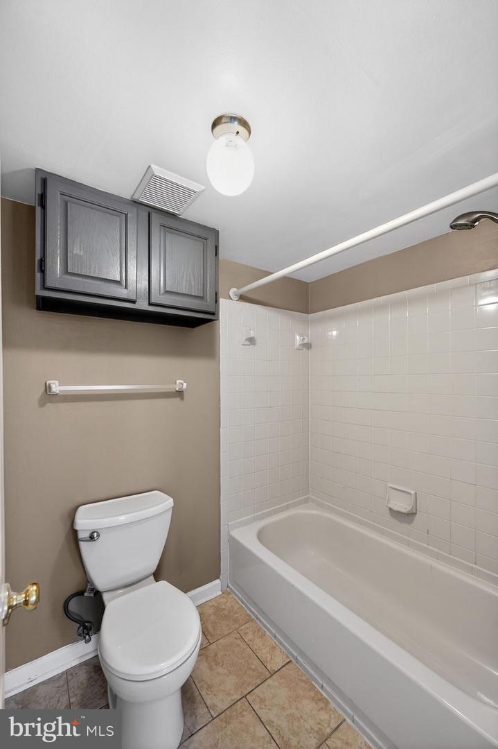 12125 SALEMTOWN DR, WOODBRIDGE, Virginia 22192, 3 Bedrooms Bedrooms, 9 Rooms Rooms,2 BathroomsBathrooms,Residential,For sale,12125 SALEMTOWN DR,VAPW2110394 MLS # VAPW2110394