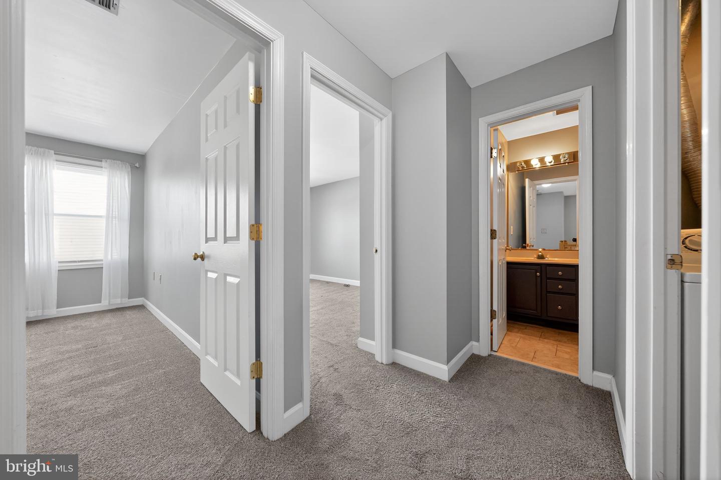 12125 SALEMTOWN DR, WOODBRIDGE, Virginia 22192, 3 Bedrooms Bedrooms, 9 Rooms Rooms,2 BathroomsBathrooms,Residential,For sale,12125 SALEMTOWN DR,VAPW2110394 MLS # VAPW2110394