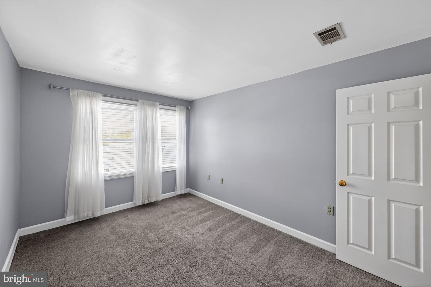 12125 SALEMTOWN DR, WOODBRIDGE, Virginia 22192, 3 Bedrooms Bedrooms, 9 Rooms Rooms,2 BathroomsBathrooms,Residential,For sale,12125 SALEMTOWN DR,VAPW2110394 MLS # VAPW2110394