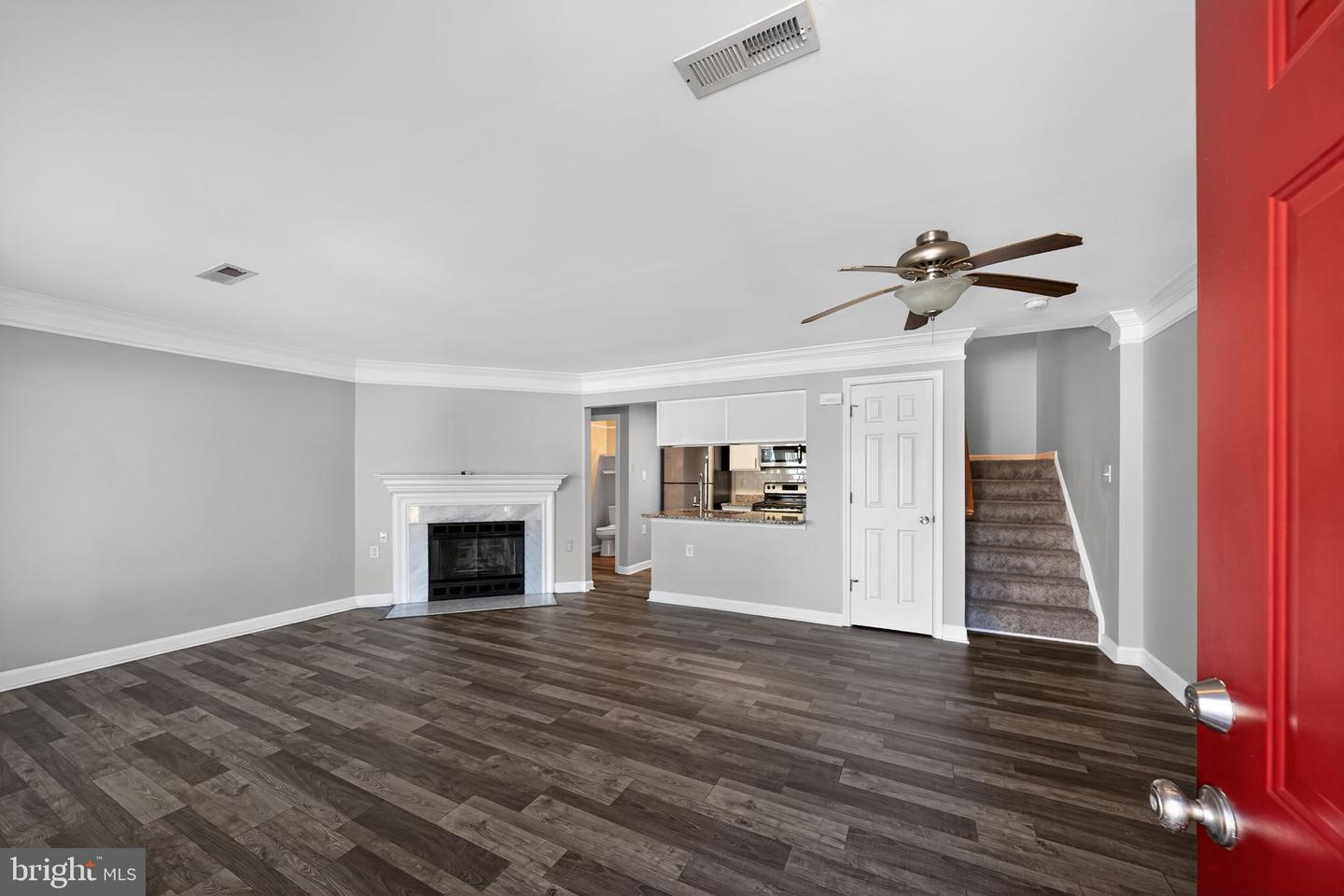 12125 SALEMTOWN DR, WOODBRIDGE, Virginia 22192, 3 Bedrooms Bedrooms, 9 Rooms Rooms,2 BathroomsBathrooms,Residential,For sale,12125 SALEMTOWN DR,VAPW2110394 MLS # VAPW2110394