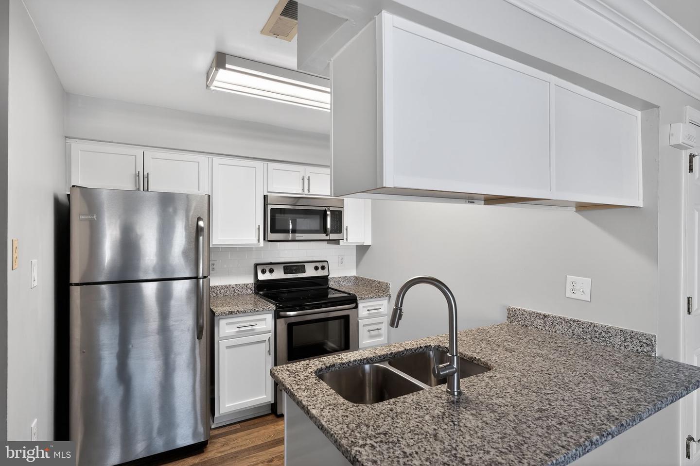 12125 SALEMTOWN DR, WOODBRIDGE, Virginia 22192, 3 Bedrooms Bedrooms, 9 Rooms Rooms,2 BathroomsBathrooms,Residential,For sale,12125 SALEMTOWN DR,VAPW2110394 MLS # VAPW2110394