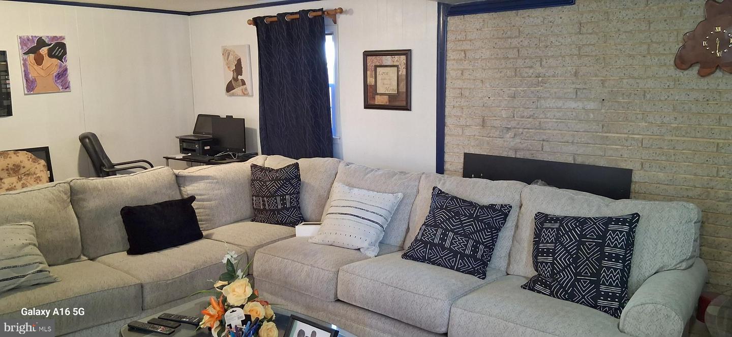 4306 ELDORADO DR, WOODBRIDGE, Virginia 22193, 4 Bedrooms Bedrooms, ,2 BathroomsBathrooms,Residential,For sale,4306 ELDORADO DR,VAPW2110856 MLS # VAPW2110856