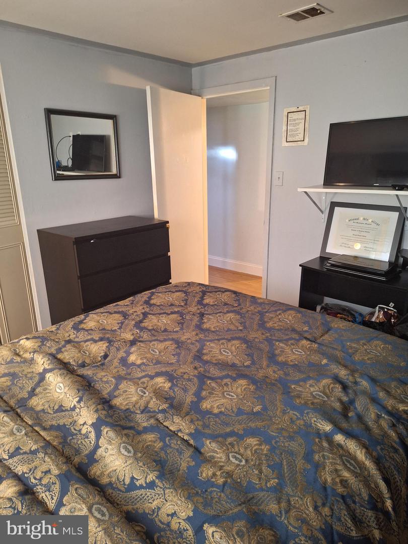 4306 ELDORADO DR, WOODBRIDGE, Virginia 22193, 4 Bedrooms Bedrooms, ,2 BathroomsBathrooms,Residential,For sale,4306 ELDORADO DR,VAPW2110856 MLS # VAPW2110856