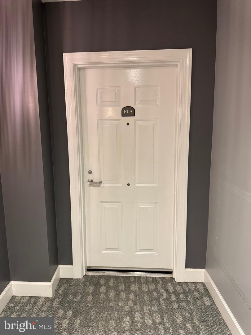 413 STUART CIR #PLA, RICHMOND, Virginia 23220, 2 Bedrooms Bedrooms, 4 Rooms Rooms,2 BathroomsBathrooms,Residential,For sale,413 STUART CIR #PLA,VARC2000800 MLS # VARC2000800