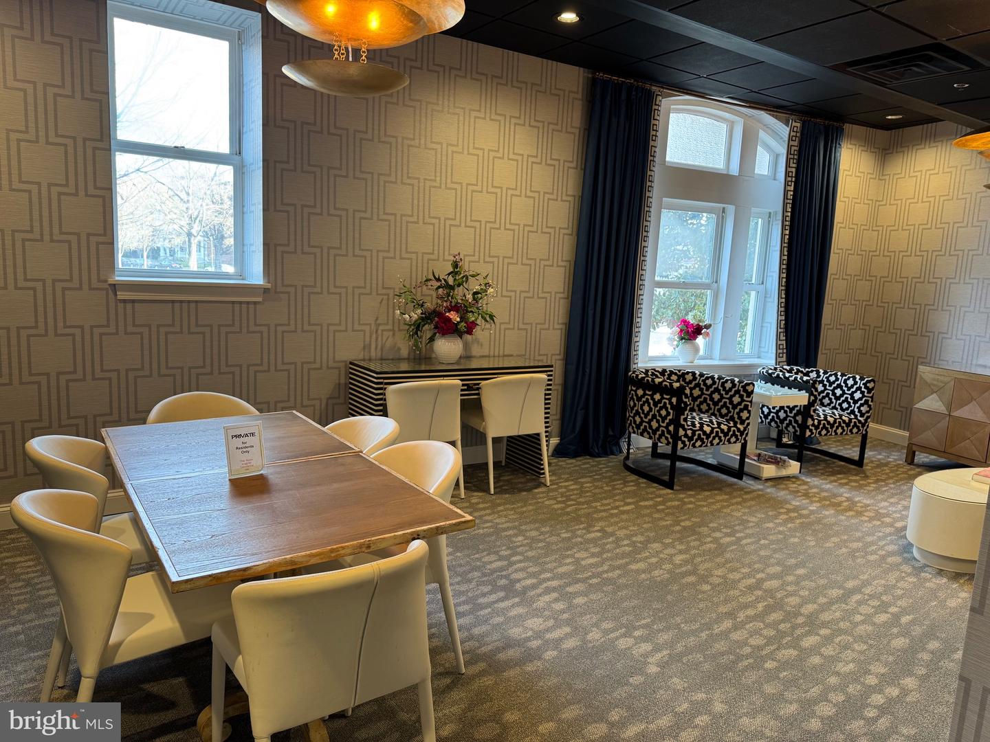 413 STUART CIR #PLA, RICHMOND, Virginia 23220, 2 Bedrooms Bedrooms, 4 Rooms Rooms,2 BathroomsBathrooms,Residential,For sale,413 STUART CIR #PLA,VARC2000800 MLS # VARC2000800