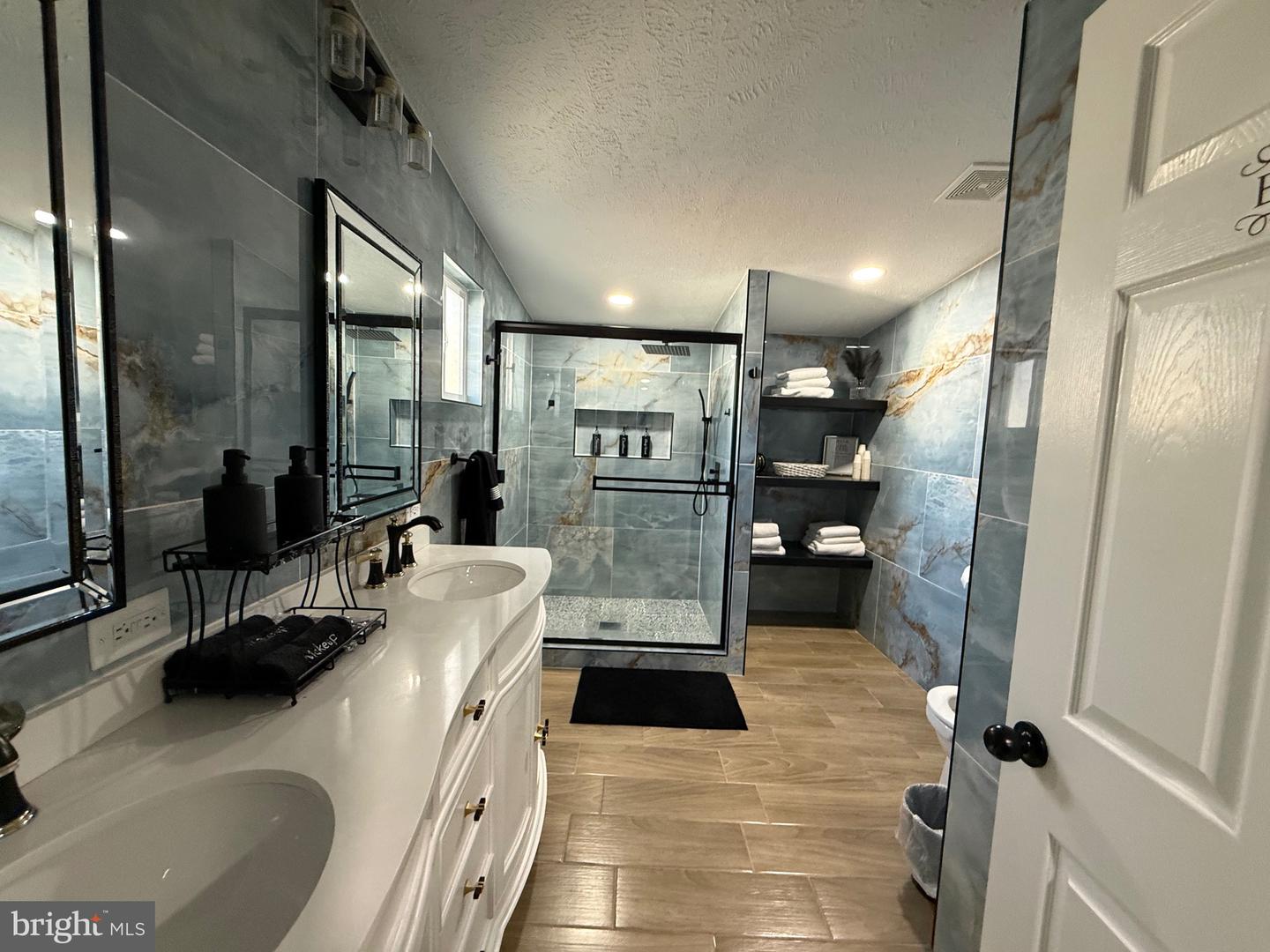 104 PRINCE CHARLES LN, DUMFRIES, Virginia 22026, 3 Bedrooms Bedrooms, ,2 BathroomsBathrooms,Residential,For sale,104 PRINCE CHARLES LN,VAPW2111008 MLS # VAPW2111008