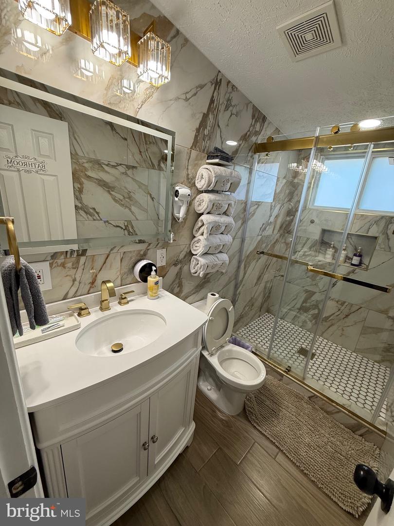 104 PRINCE CHARLES LN, DUMFRIES, Virginia 22026, 3 Bedrooms Bedrooms, ,2 BathroomsBathrooms,Residential,For sale,104 PRINCE CHARLES LN,VAPW2111008 MLS # VAPW2111008