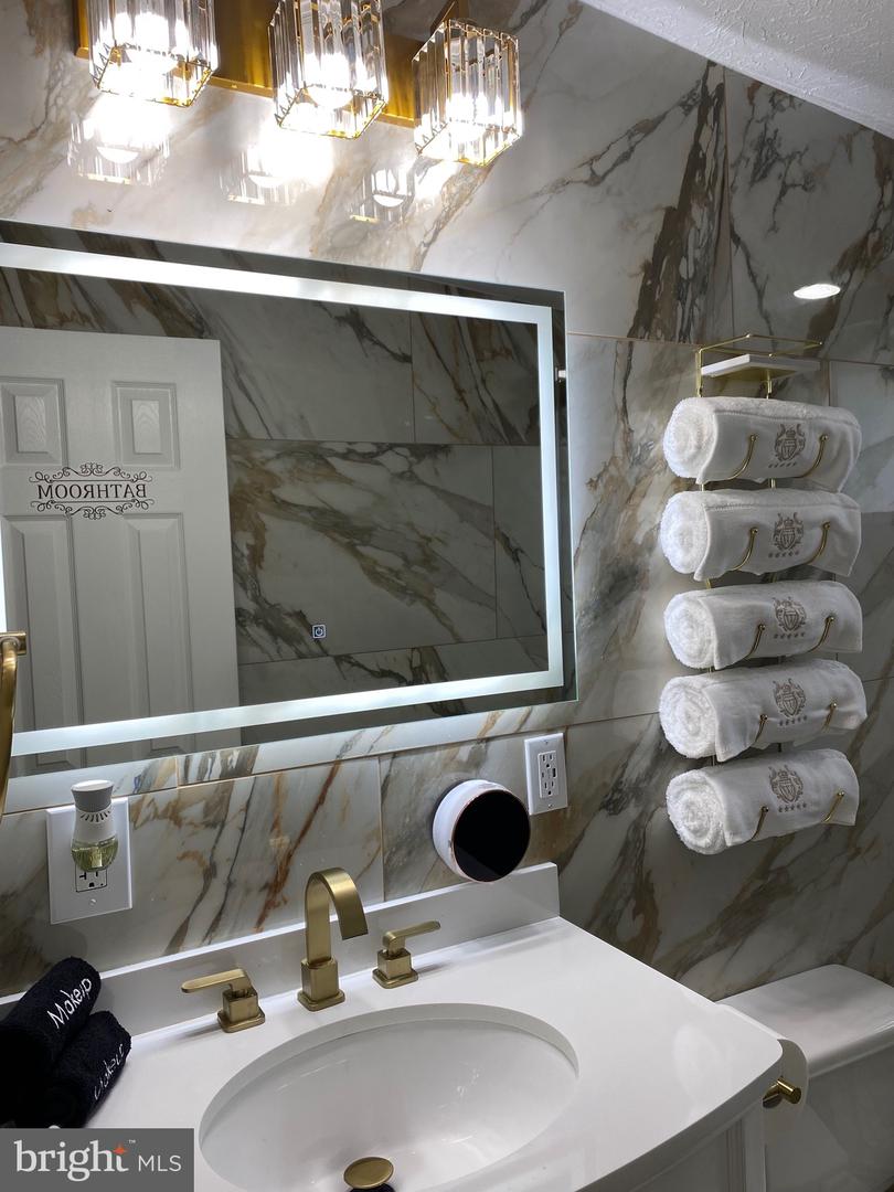 104 PRINCE CHARLES LN, DUMFRIES, Virginia 22026, 3 Bedrooms Bedrooms, ,2 BathroomsBathrooms,Residential,For sale,104 PRINCE CHARLES LN,VAPW2111008 MLS # VAPW2111008