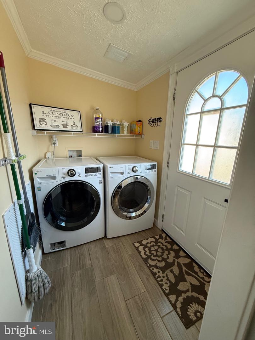 104 PRINCE CHARLES LN, DUMFRIES, Virginia 22026, 3 Bedrooms Bedrooms, ,2 BathroomsBathrooms,Residential,For sale,104 PRINCE CHARLES LN,VAPW2111008 MLS # VAPW2111008