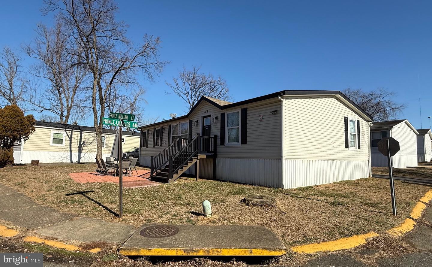 104 PRINCE CHARLES LN, DUMFRIES, Virginia 22026, 3 Bedrooms Bedrooms, ,2 BathroomsBathrooms,Residential,For sale,104 PRINCE CHARLES LN,VAPW2111008 MLS # VAPW2111008