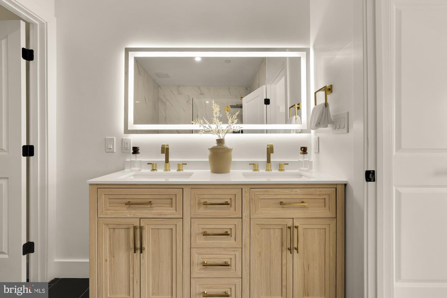 5110 9TH ST NW, WASHINGTON, District Of Columbia 20011, 4 Bedrooms Bedrooms, ,3 BathroomsBathrooms,Residential,For sale,5110 9TH ST NW,DCDC2243206 MLS # DCDC2243206