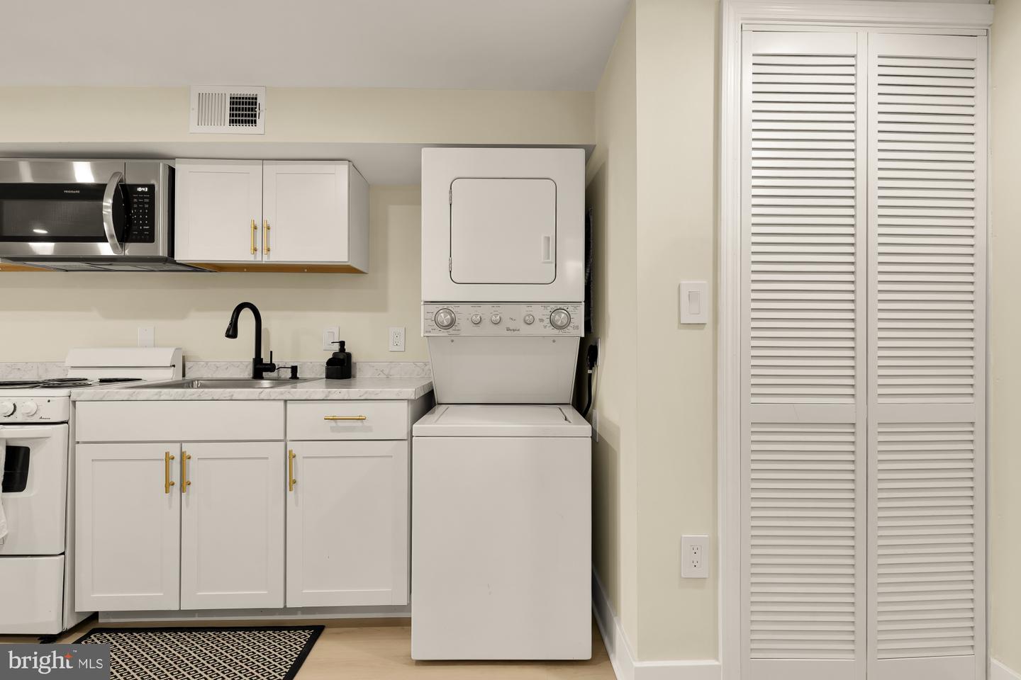 5110 9TH ST NW, WASHINGTON, District Of Columbia 20011, 4 Bedrooms Bedrooms, ,3 BathroomsBathrooms,Residential,For sale,5110 9TH ST NW,DCDC2243206 MLS # DCDC2243206