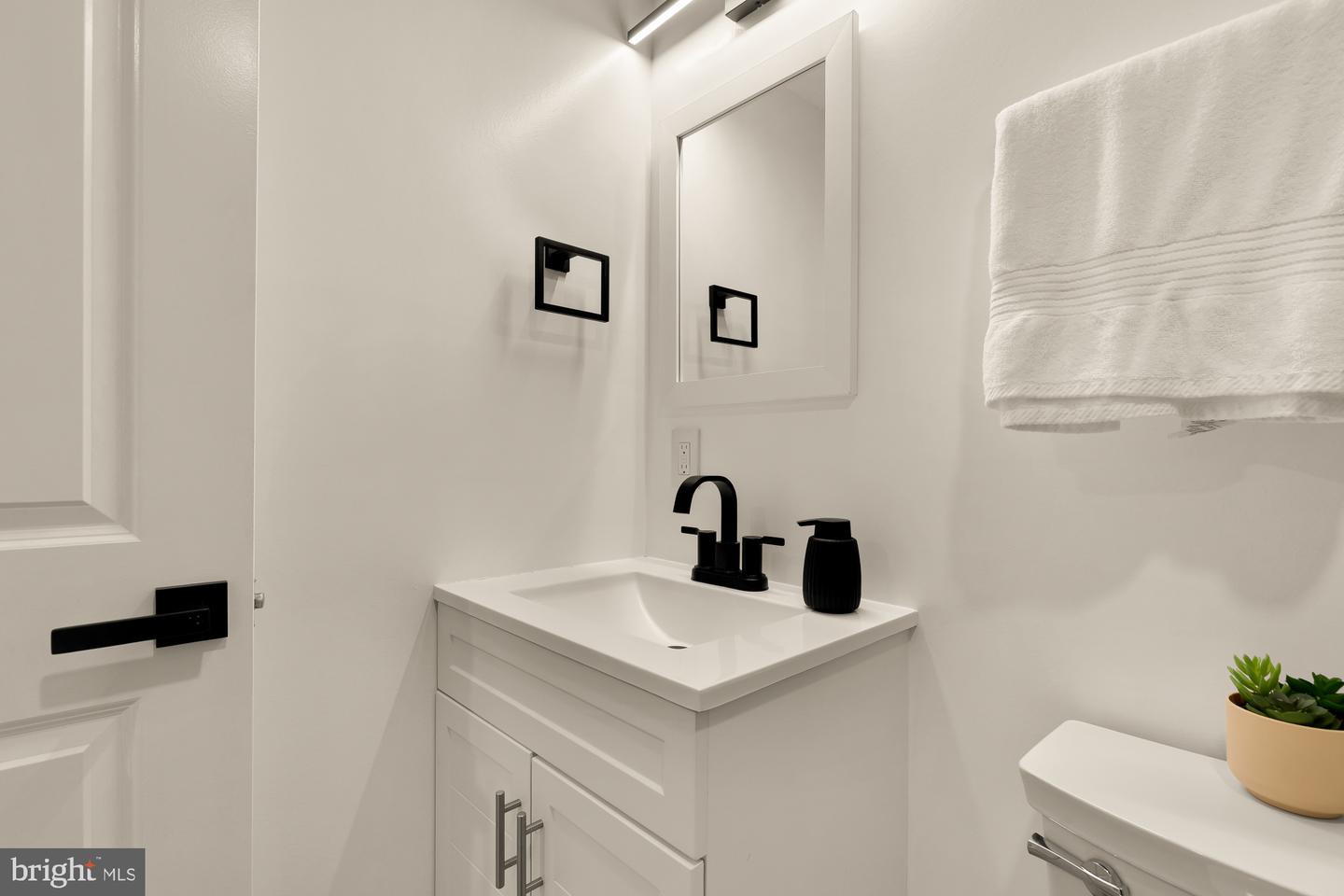 5110 9TH ST NW, WASHINGTON, District Of Columbia 20011, 4 Bedrooms Bedrooms, ,3 BathroomsBathrooms,Residential,For sale,5110 9TH ST NW,DCDC2243206 MLS # DCDC2243206