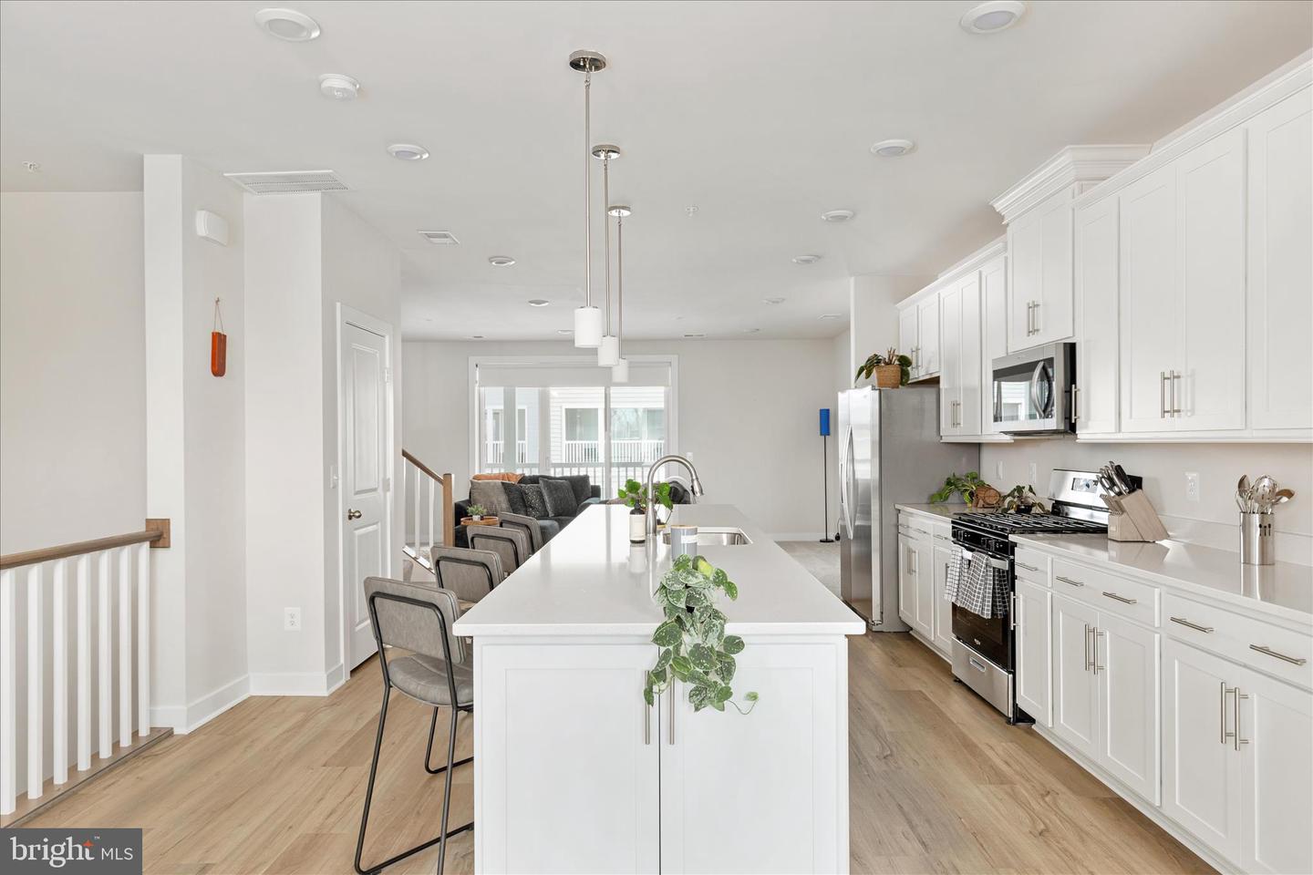 20835 OWENMORE TER, STERLING, Virginia 20166, 3 Bedrooms Bedrooms, ,2 BathroomsBathrooms,Residential,For sale,20835 OWENMORE TER,VALO2114674 MLS # VALO2114674