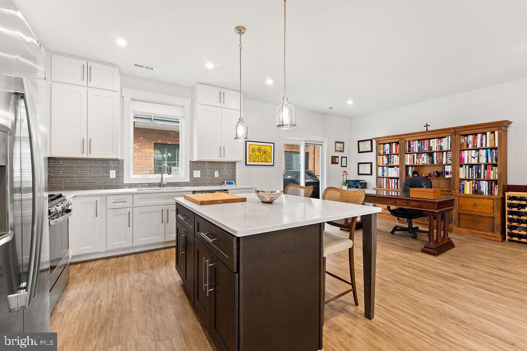 313 CHARLES ST, FREDERICKSBURG, Virginia 22401, 3 Bedrooms Bedrooms, 12 Rooms Rooms,2 BathroomsBathrooms,Residential,For sale,313 CHARLES ST,VAFB2009588 MLS # VAFB2009588