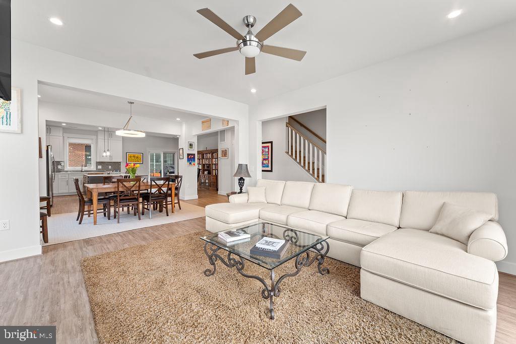 313 CHARLES ST, FREDERICKSBURG, Virginia 22401, 3 Bedrooms Bedrooms, 12 Rooms Rooms,2 BathroomsBathrooms,Residential,For sale,313 CHARLES ST,VAFB2009588 MLS # VAFB2009588