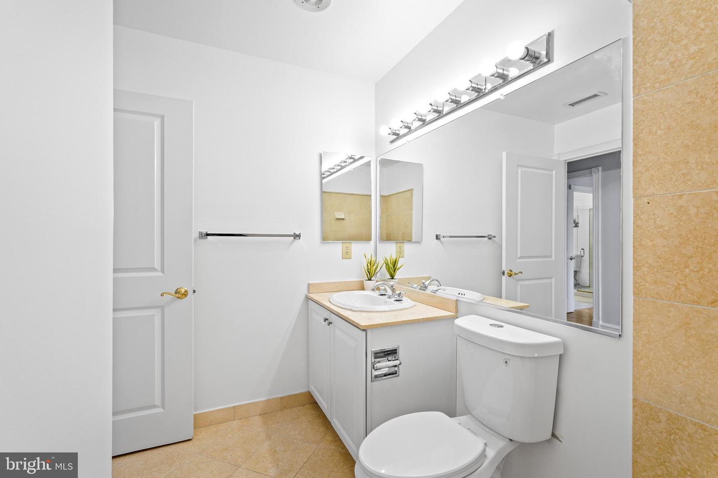 2600 PENNSYLVANIA AVE NW #501, WASHINGTON, District Of Columbia 20037, 2 Bedrooms Bedrooms, ,2 BathroomsBathrooms,Residential,For sale,2600 PENNSYLVANIA AVE NW #501,DCDC2243566 MLS # DCDC2243566