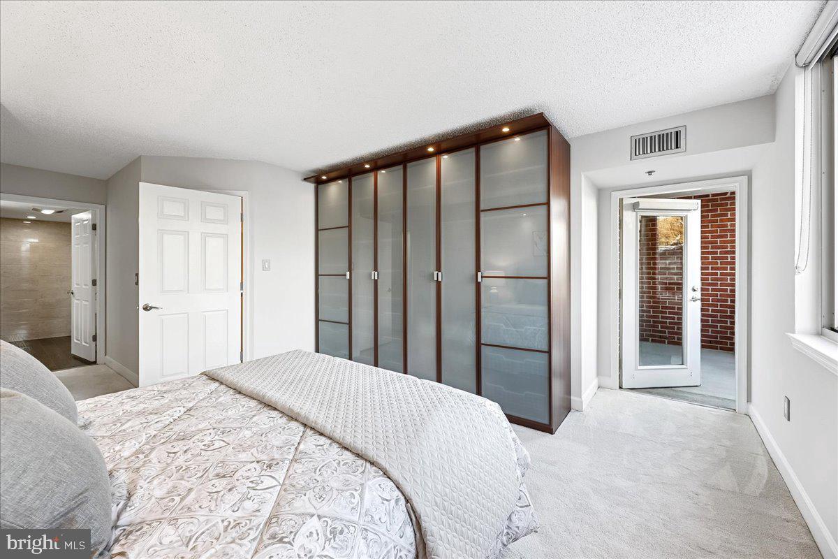 1276 N WAYNE ST #418, ARLINGTON, Virginia 22201, 2 Bedrooms Bedrooms, ,2 BathroomsBathrooms,Residential,For sale,1276 N WAYNE ST #418,VAAR2068236 MLS # VAAR2068236