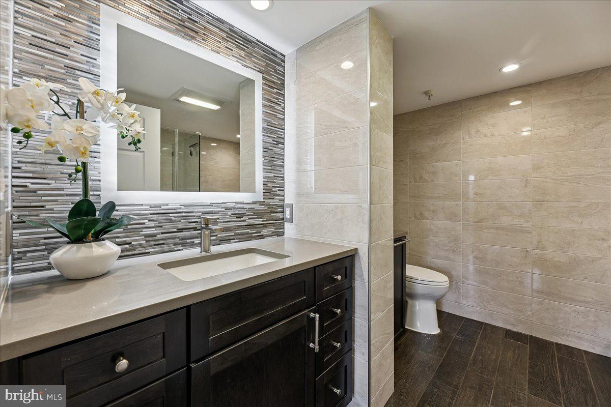 1276 N WAYNE ST #418, ARLINGTON, Virginia 22201, 2 Bedrooms Bedrooms, ,2 BathroomsBathrooms,Residential,For sale,1276 N WAYNE ST #418,VAAR2068236 MLS # VAAR2068236