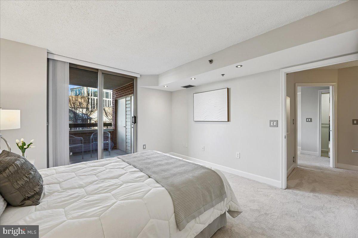 1276 N WAYNE ST #418, ARLINGTON, Virginia 22201, 2 Bedrooms Bedrooms, ,2 BathroomsBathrooms,Residential,For sale,1276 N WAYNE ST #418,VAAR2068236 MLS # VAAR2068236