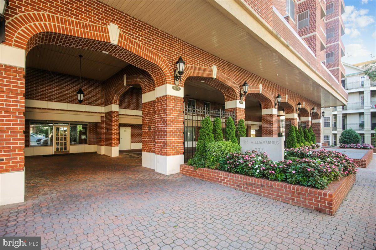 1276 N WAYNE ST #418, ARLINGTON, Virginia 22201, 2 Bedrooms Bedrooms, ,2 BathroomsBathrooms,Residential,For sale,1276 N WAYNE ST #418,VAAR2068236 MLS # VAAR2068236