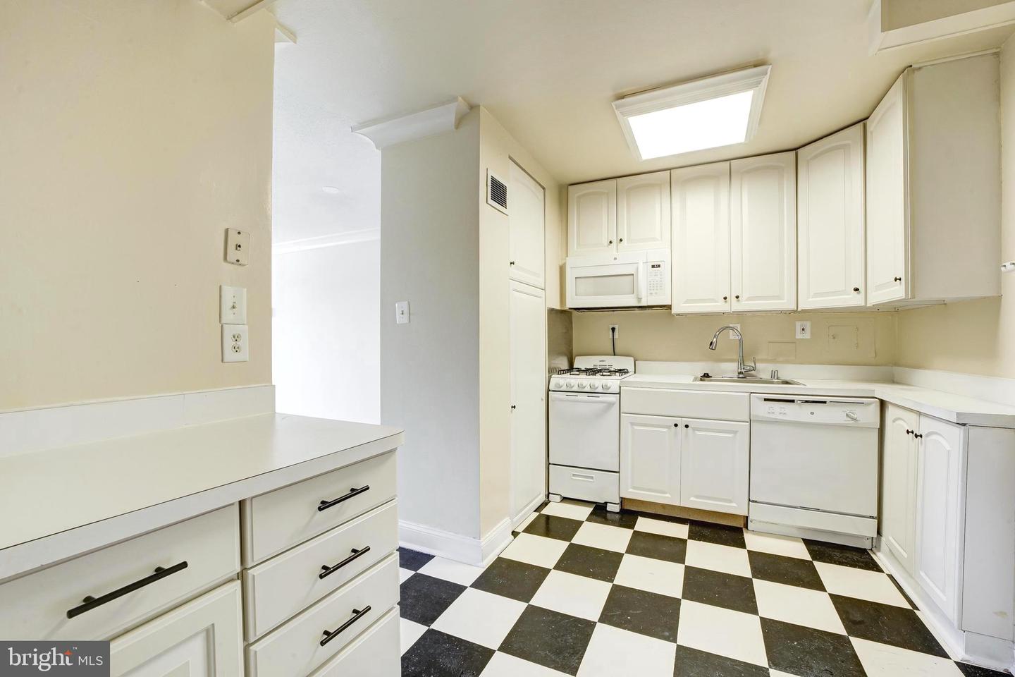 801 N PITT ST N #311, ALEXANDRIA, Virginia 22314, ,1 BathroomBathrooms,Residential,For sale,801 N PITT ST N #311,VAAX2053616 MLS # VAAX2053616