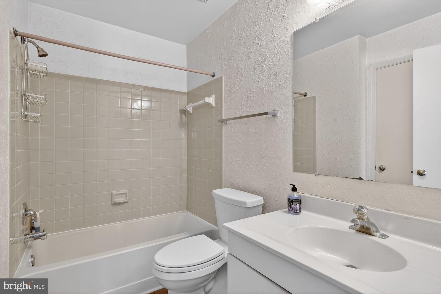 8605 BEEKMAN PL #A, ALEXANDRIA, Virginia 22309, 2 Bedrooms Bedrooms, ,2 BathroomsBathrooms,Residential,For sale,8605 BEEKMAN PL #A,VAFX2288026 MLS # VAFX2288026