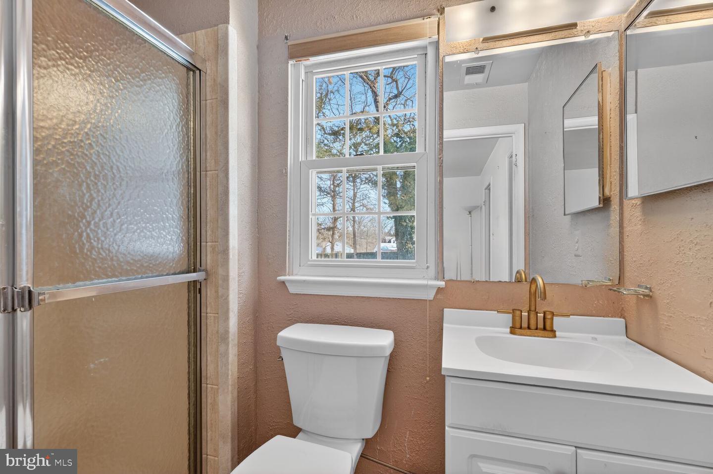 8605 BEEKMAN PL #A, ALEXANDRIA, Virginia 22309, 2 Bedrooms Bedrooms, ,2 BathroomsBathrooms,Residential,For sale,8605 BEEKMAN PL #A,VAFX2288026 MLS # VAFX2288026