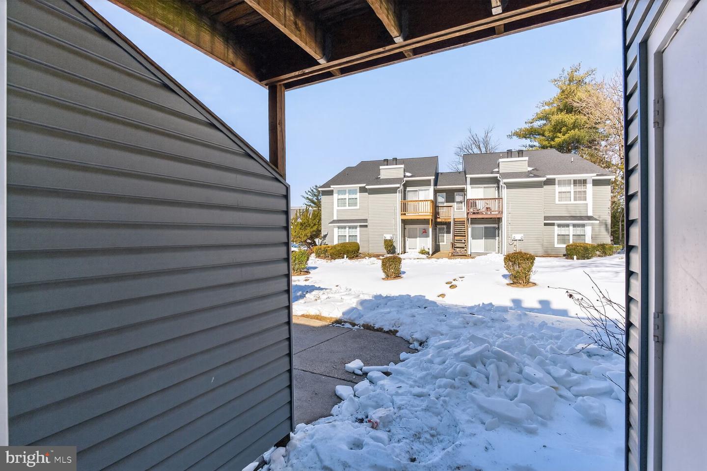 8605 BEEKMAN PL #A, ALEXANDRIA, Virginia 22309, 2 Bedrooms Bedrooms, ,2 BathroomsBathrooms,Residential,For sale,8605 BEEKMAN PL #A,VAFX2288026 MLS # VAFX2288026