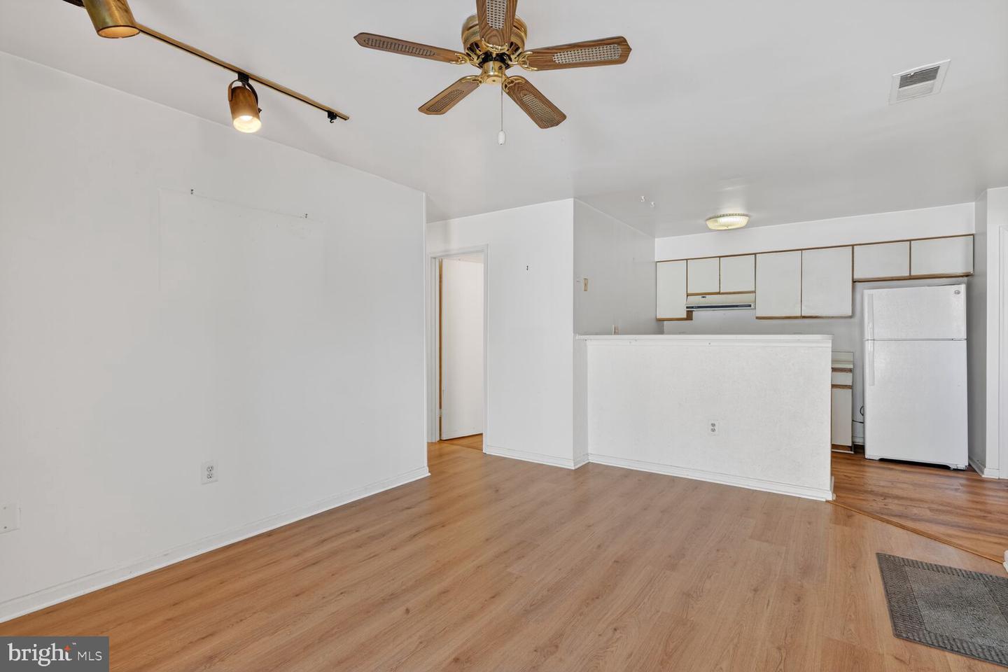 8605 BEEKMAN PL #A, ALEXANDRIA, Virginia 22309, 2 Bedrooms Bedrooms, ,2 BathroomsBathrooms,Residential,For sale,8605 BEEKMAN PL #A,VAFX2288026 MLS # VAFX2288026