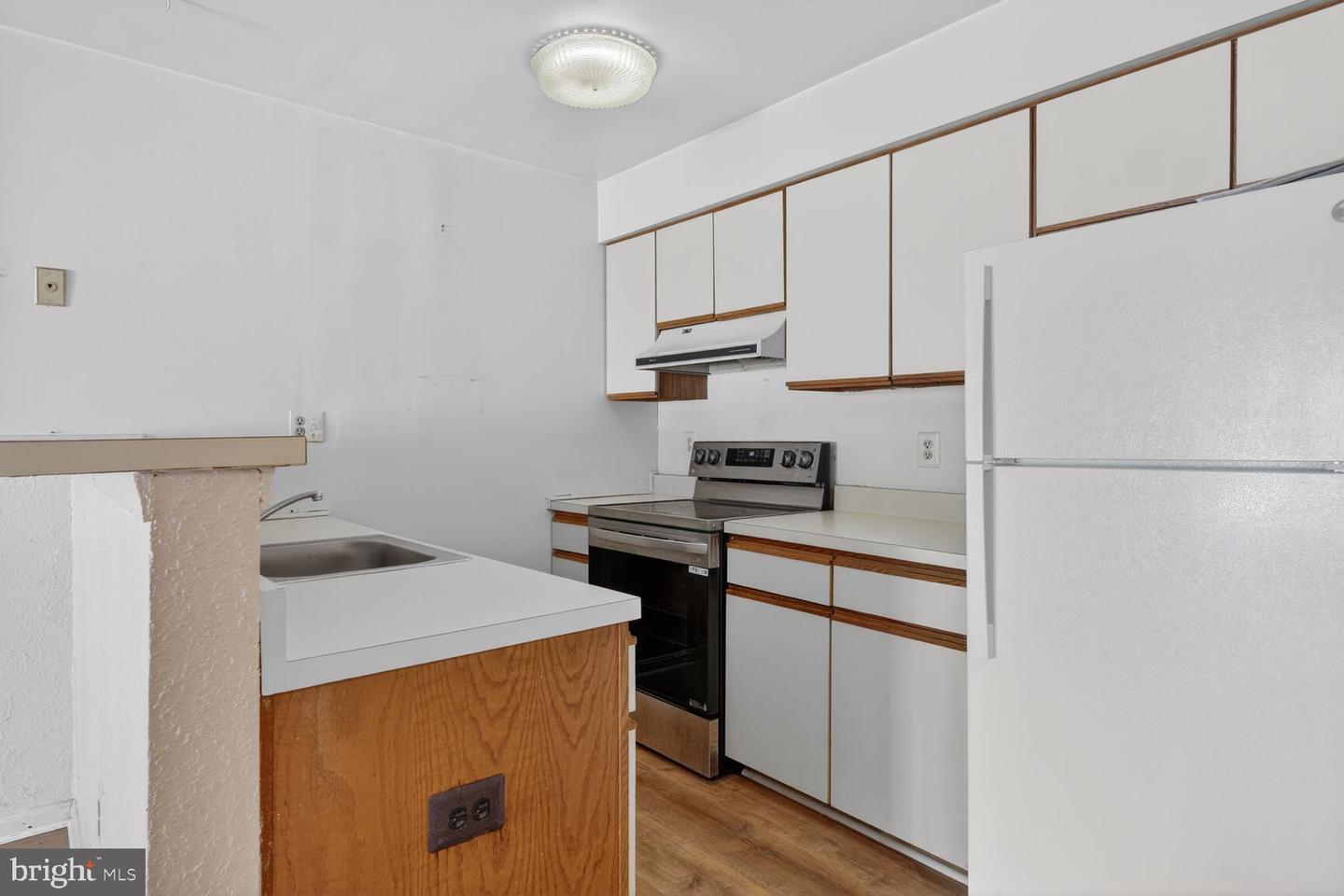 8605 BEEKMAN PL #A, ALEXANDRIA, Virginia 22309, 2 Bedrooms Bedrooms, ,2 BathroomsBathrooms,Residential,For sale,8605 BEEKMAN PL #A,VAFX2288026 MLS # VAFX2288026