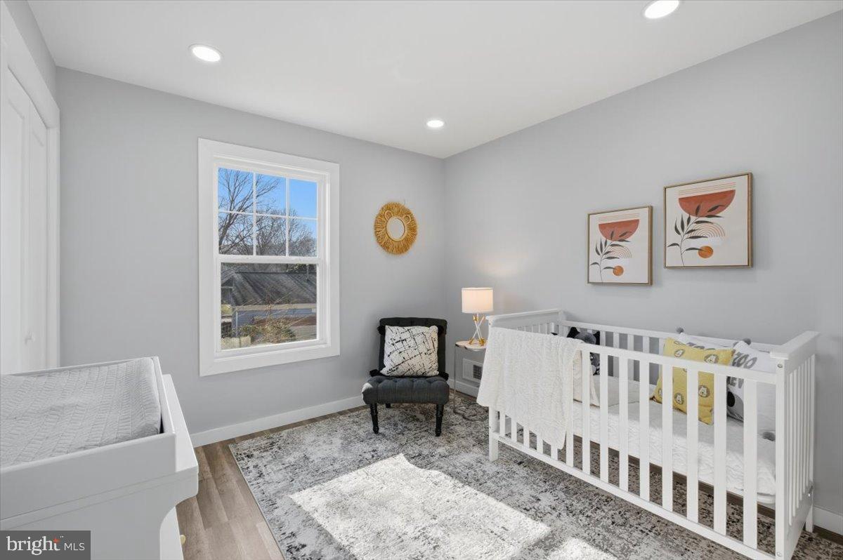 4529 FLINTSTONE RD, ALEXANDRIA, Virginia 22306, 5 Bedrooms Bedrooms, 8 Rooms Rooms,3 BathroomsBathrooms,Residential,For sale,4529 FLINTSTONE RD,VAFX2288112 MLS # VAFX2288112