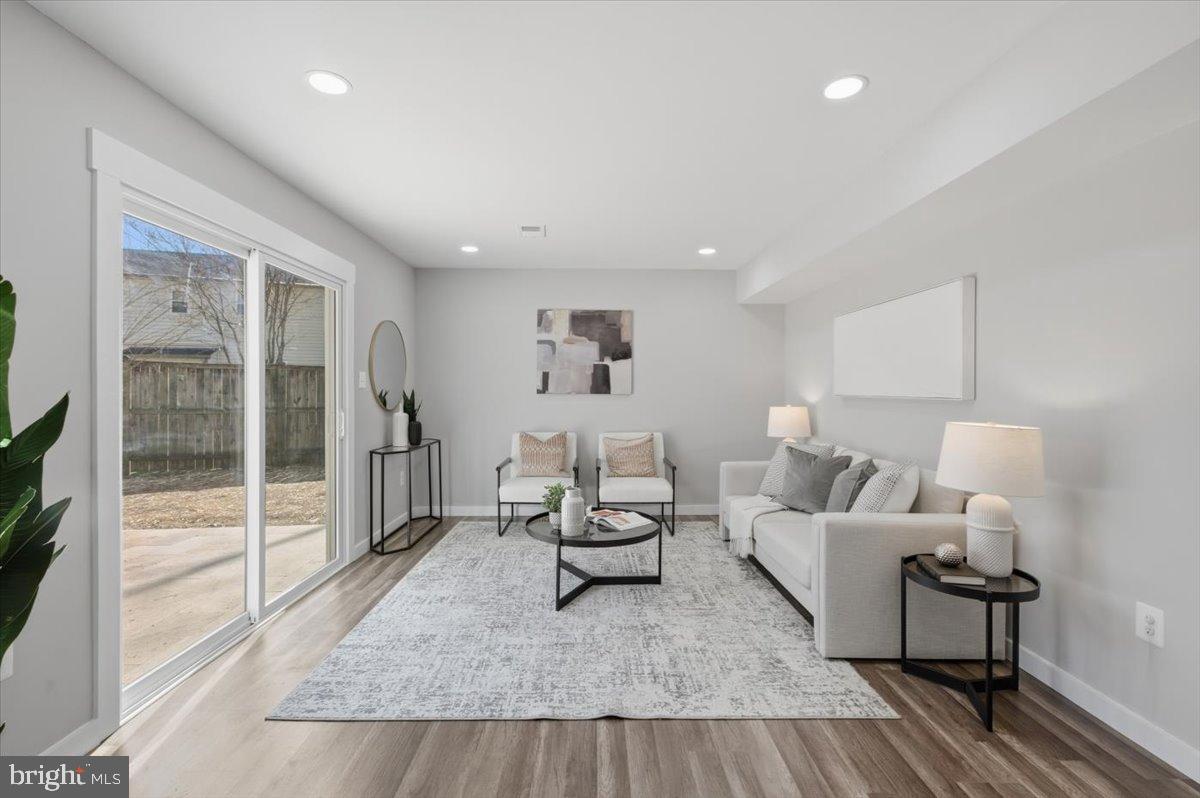 4529 FLINTSTONE RD, ALEXANDRIA, Virginia 22306, 5 Bedrooms Bedrooms, 8 Rooms Rooms,3 BathroomsBathrooms,Residential,For sale,4529 FLINTSTONE RD,VAFX2288112 MLS # VAFX2288112