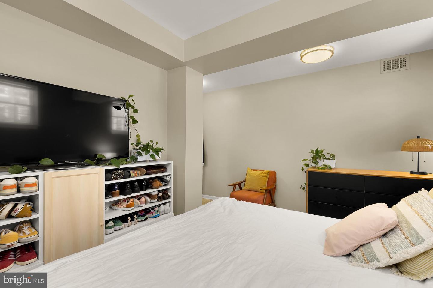 3821 NEWARK ST NW #B440, WASHINGTON, District Of Columbia 20016, 3 Bedrooms Bedrooms, ,2 BathroomsBathrooms,Residential,For sale,3821 NEWARK ST NW #B440,DCDC2243994 MLS # DCDC2243994