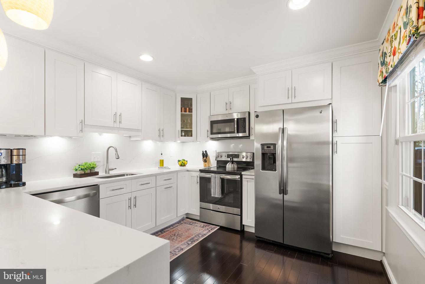 9660 MASTERWORKS DR, VIENNA, Virginia 22181, 3 Bedrooms Bedrooms, ,3 BathroomsBathrooms,Residential,For sale,9660 MASTERWORKS DR,VAFX2288460 MLS # VAFX2288460