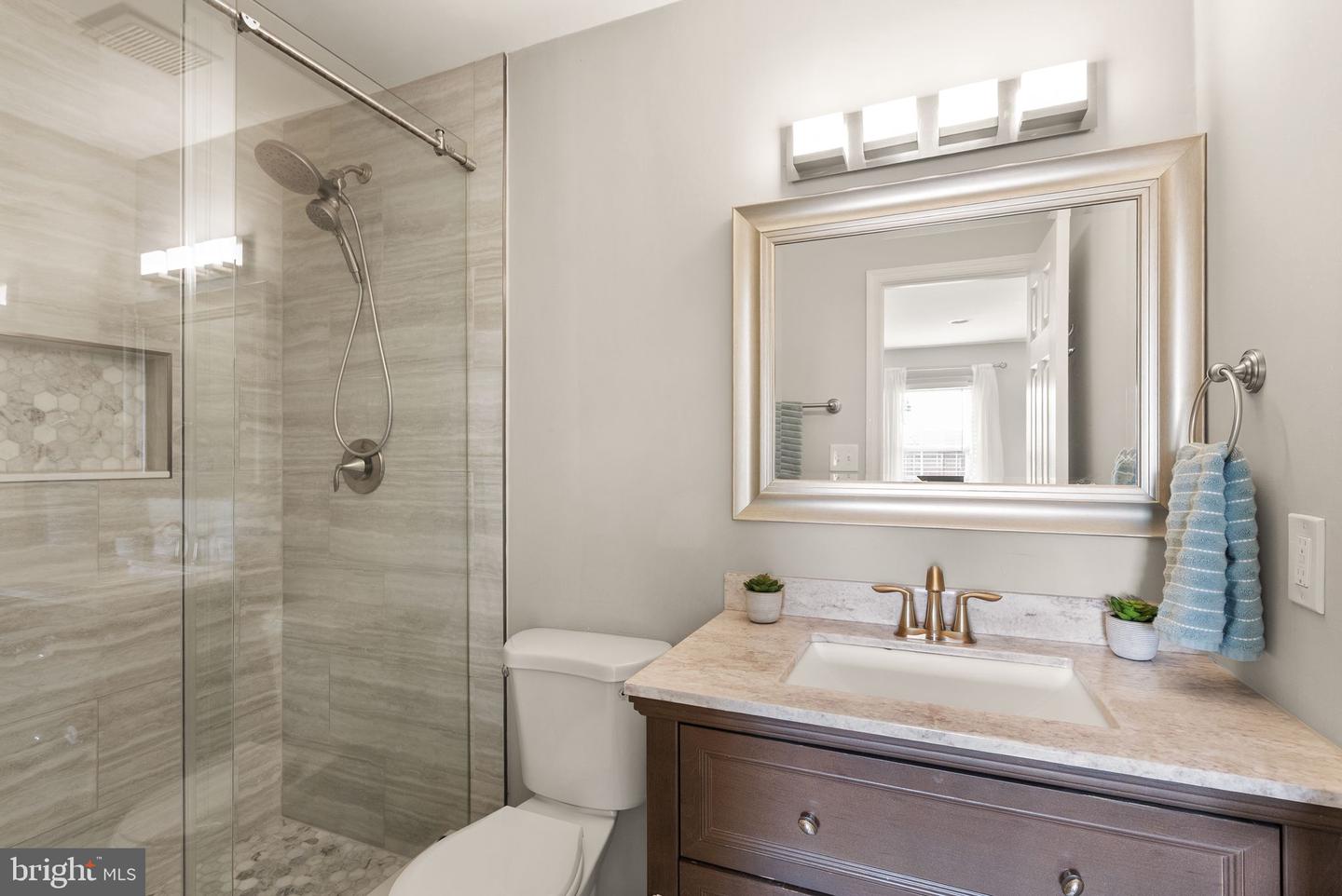 9660 MASTERWORKS DR, VIENNA, Virginia 22181, 3 Bedrooms Bedrooms, ,3 BathroomsBathrooms,Residential,For sale,9660 MASTERWORKS DR,VAFX2288460 MLS # VAFX2288460