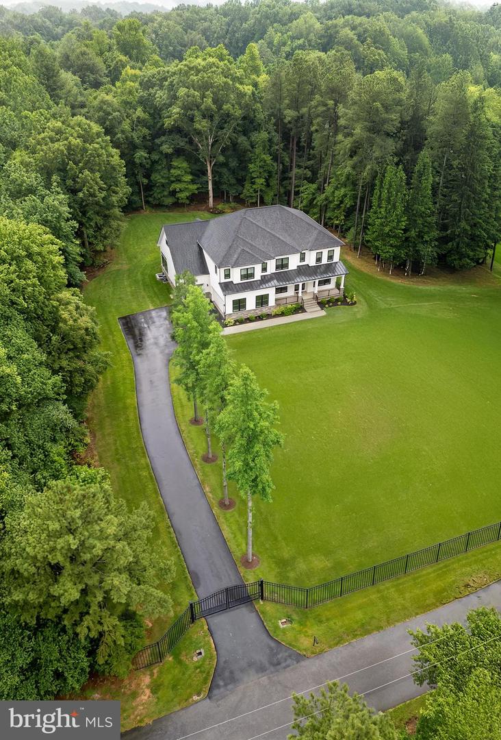 11518 YATES FORD RD, FAIRFAX STATION, Virginia 22039, 6 Bedrooms Bedrooms, ,6 BathroomsBathrooms,Residential,For sale,11518 YATES FORD RD,VAFX2288500 MLS # VAFX2288500