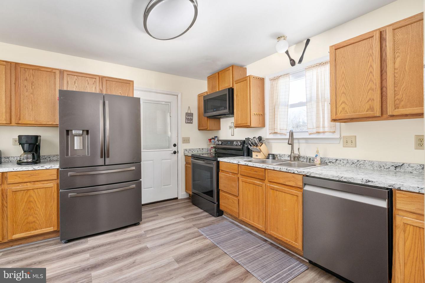 2 PLEASURE CT, STAFFORD, Virginia 22556, 4 Bedrooms Bedrooms, ,3 BathroomsBathrooms,Residential,For sale,2 PLEASURE CT,VAST2045768 MLS # VAST2045768