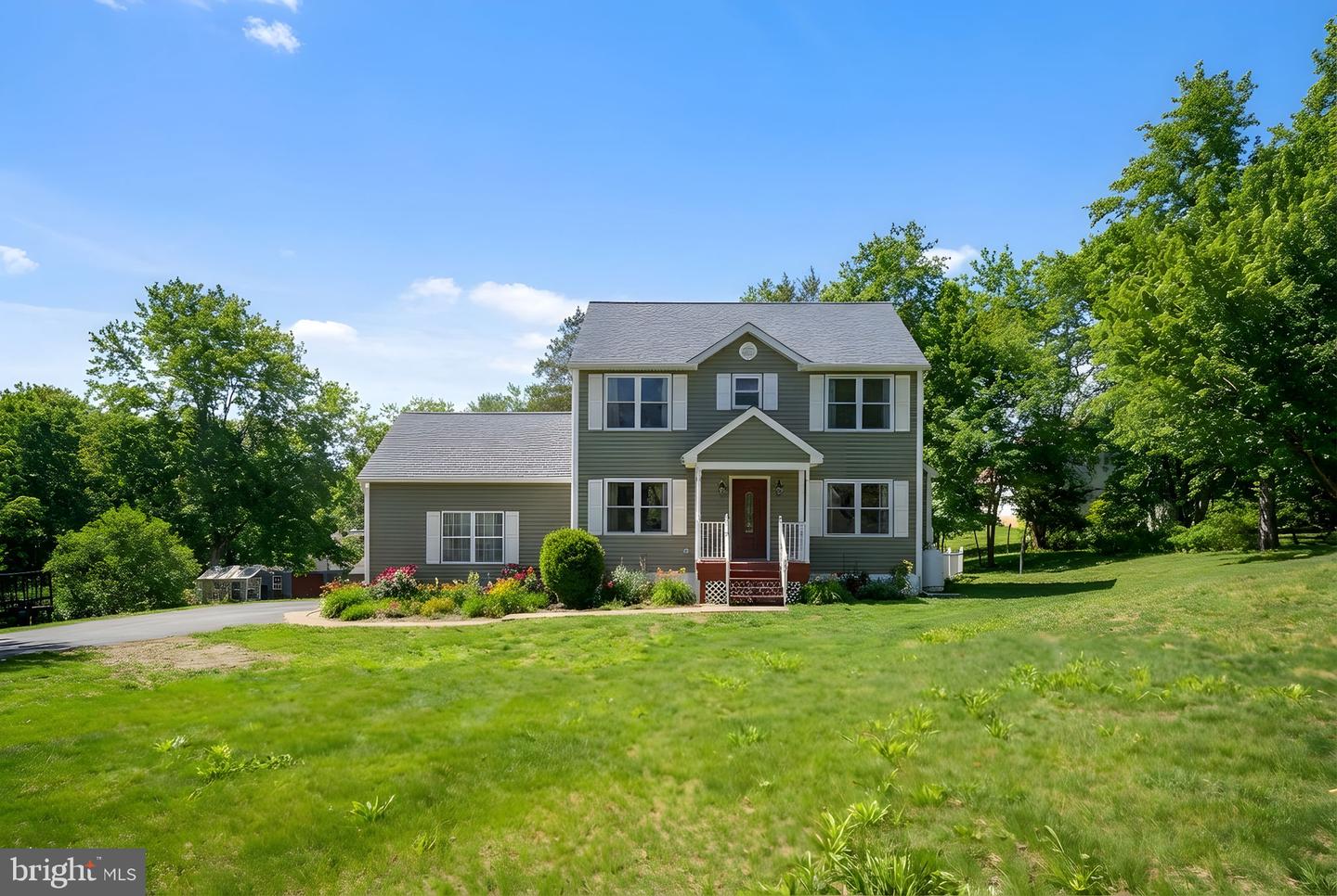 2 PLEASURE CT, STAFFORD, Virginia 22556, 4 Bedrooms Bedrooms, ,3 BathroomsBathrooms,Residential,For sale,2 PLEASURE CT,VAST2045768 MLS # VAST2045768